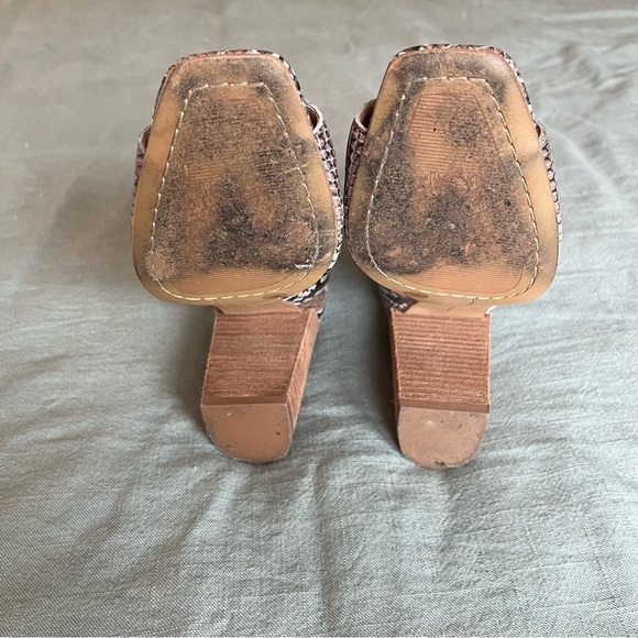 Vince Camuto Leather Bootie Open Toe Block Heels Snake Embossed Women's 7M - Picture 4 of 6